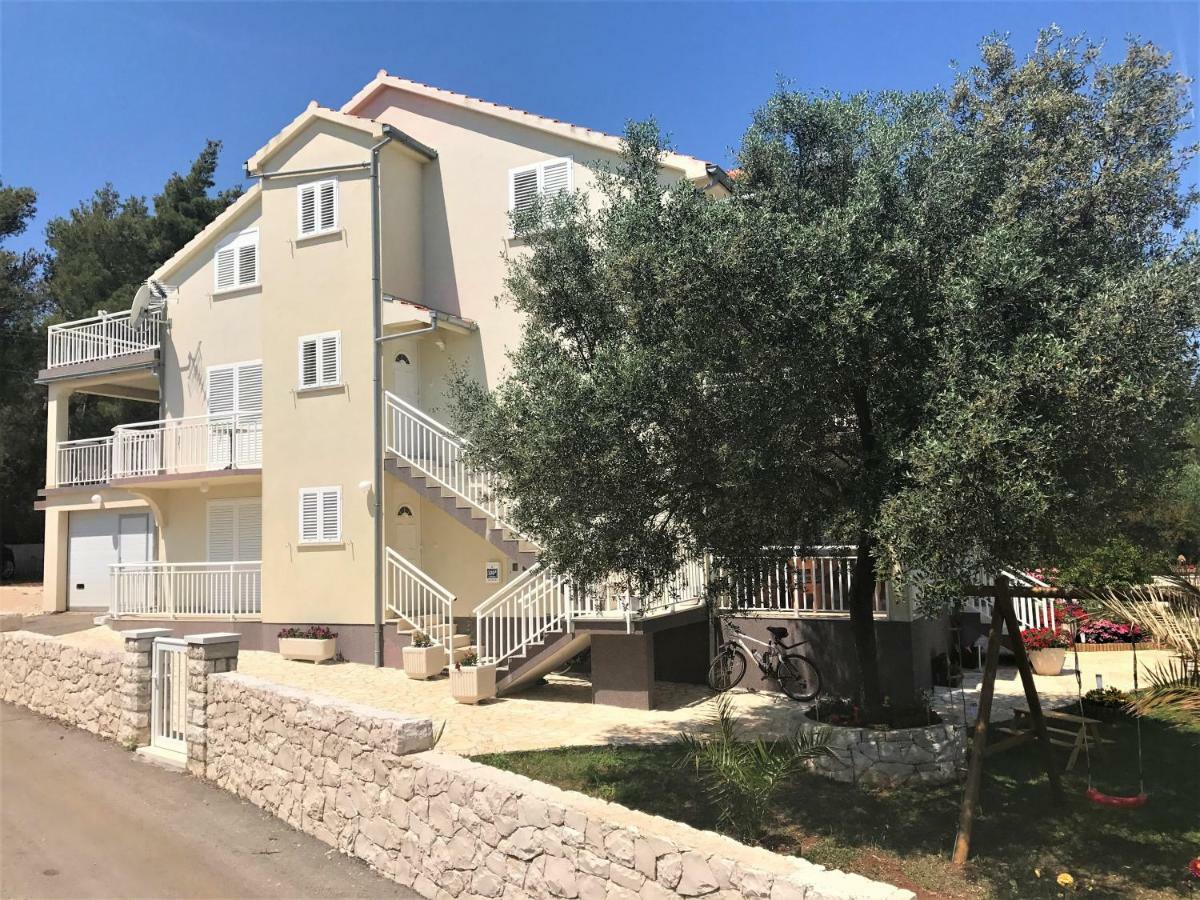Apartmani Fortuna Lumbarda Zewnętrze zdjęcie